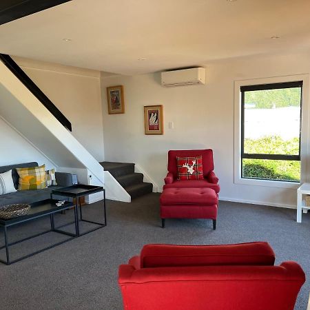 Views On Parry - Lake Hawea Holiday Home Exterior foto