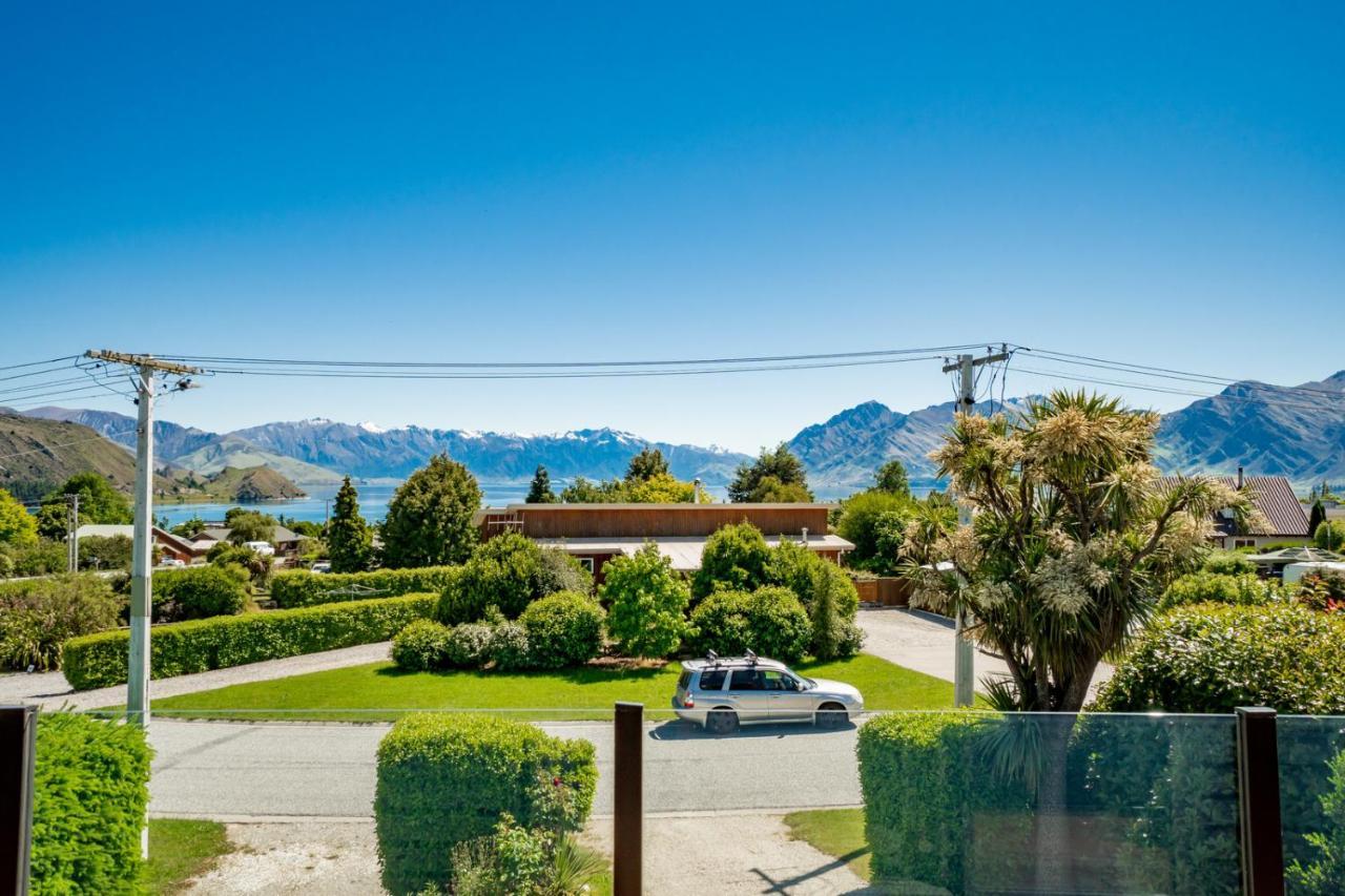 Views On Parry - Lake Hawea Holiday Home Exterior foto